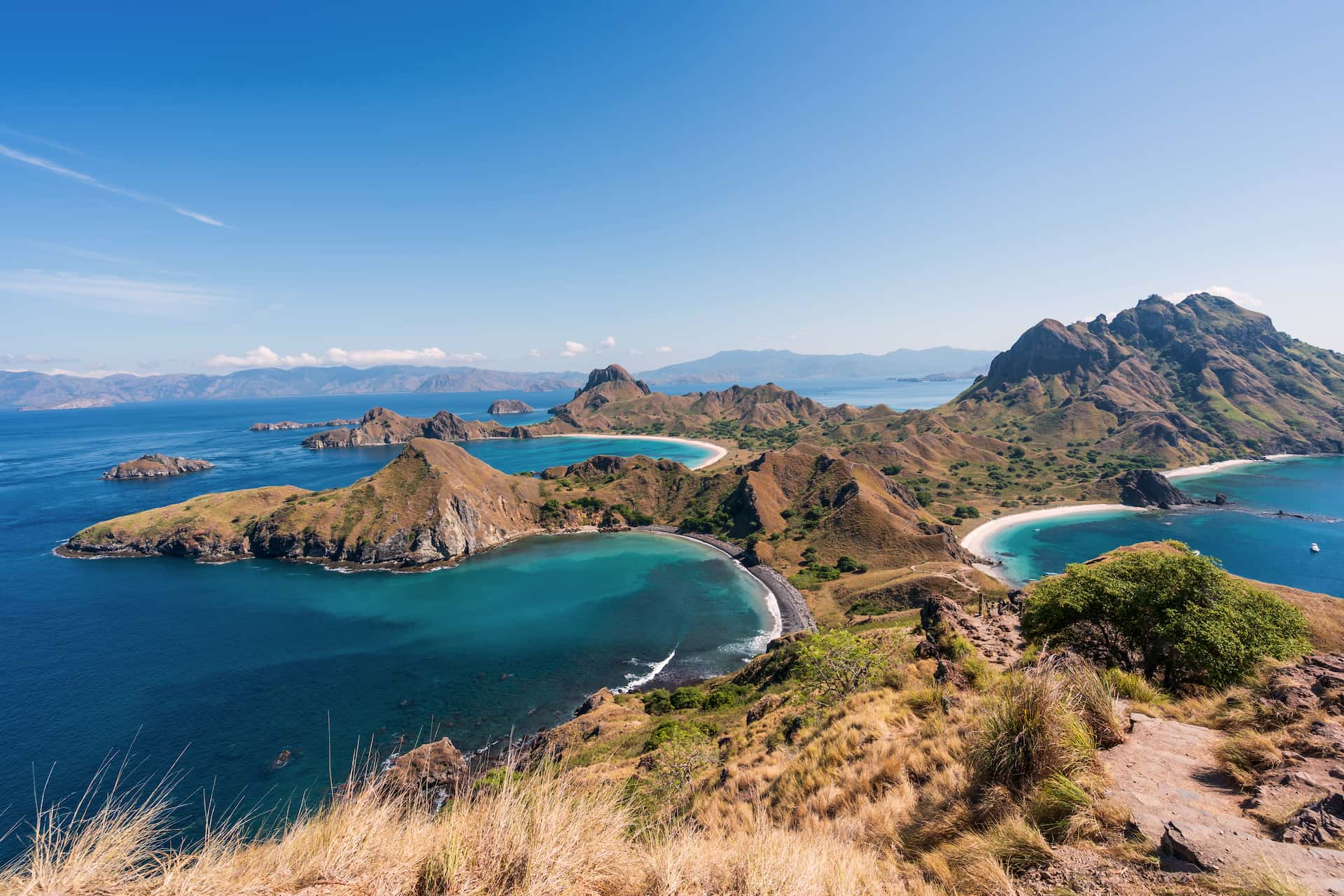 beautiful-landscape-view-at-padar-island-in-komodo-2024-01-09-20-52-53-utc.jpg